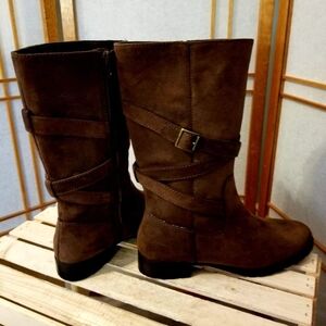 Women's Lauren Ralph suede leather boots size 10, new condition